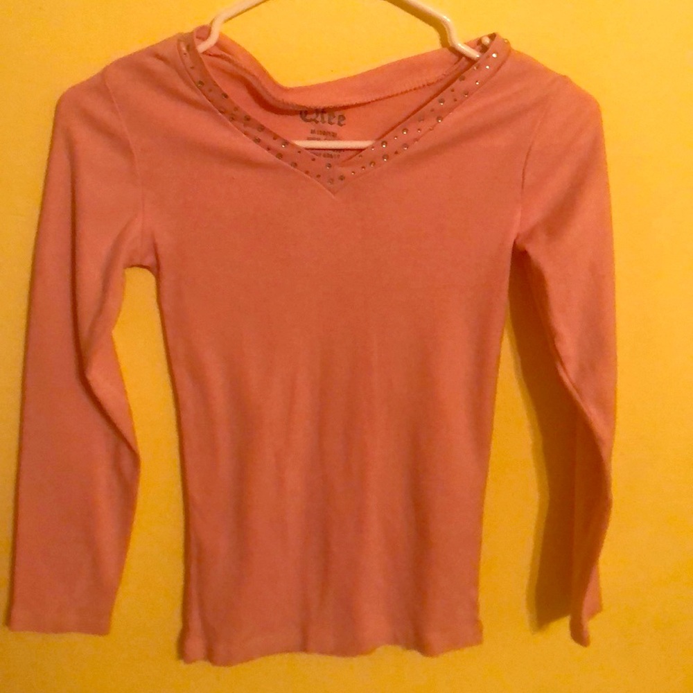 Girl Qtee top